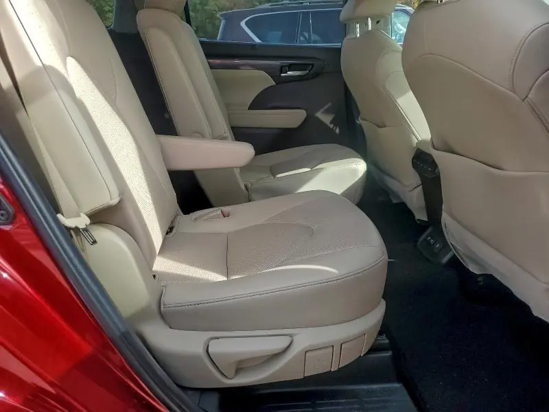 2020 TOYOTA HIGHLANDER LIMITED  