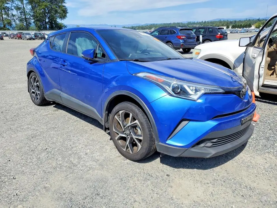2018 TOYOTA C-HR XLE  