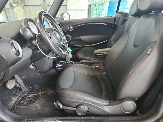 2012 MINI COOPER   