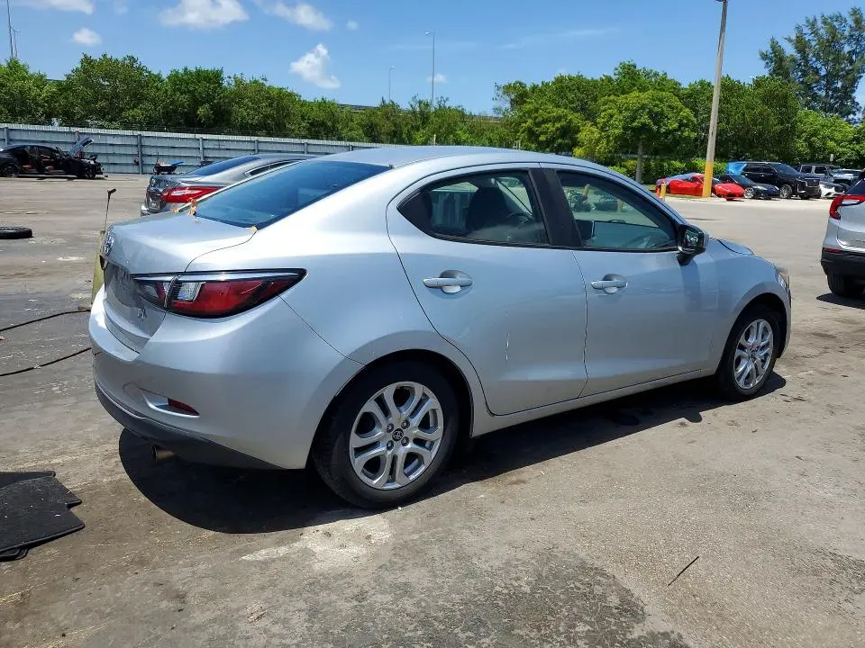 2018 TOYOTA YARIS IA BASE  