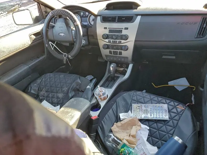 2010 FORD FOCUS SE  
