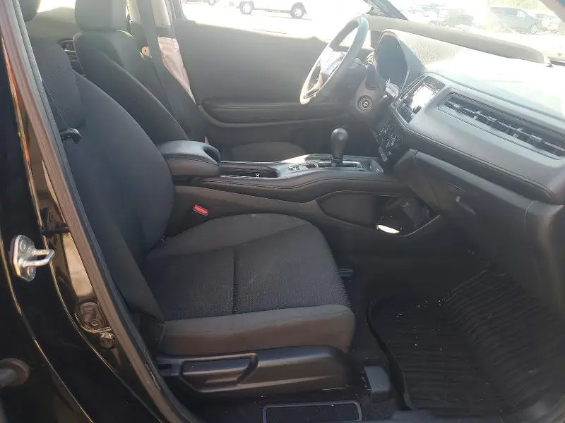 2019 HONDA HR-V LX  