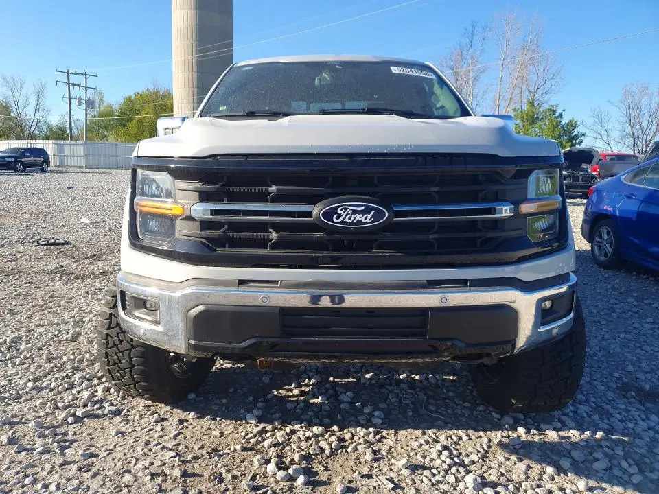 2024 FORD F150 XLT  