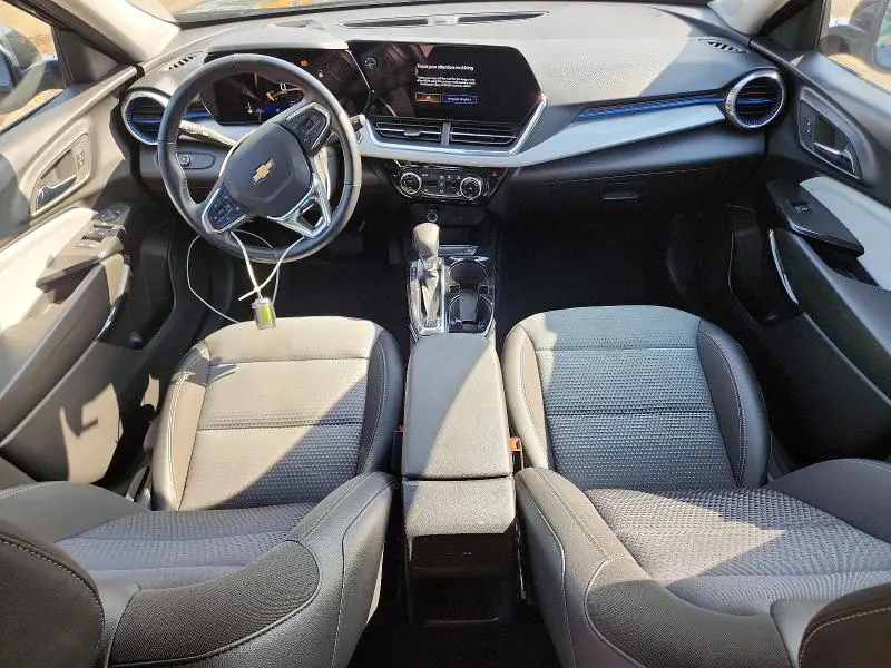 2025 CHEVROLET TRAX 1LT  