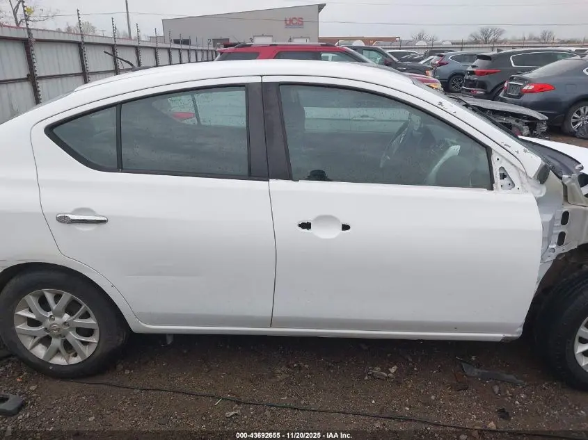 2017 NISSAN VERSA 1.6 SV