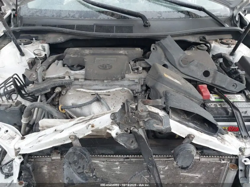 2016 TOYOTA CAMRY SE