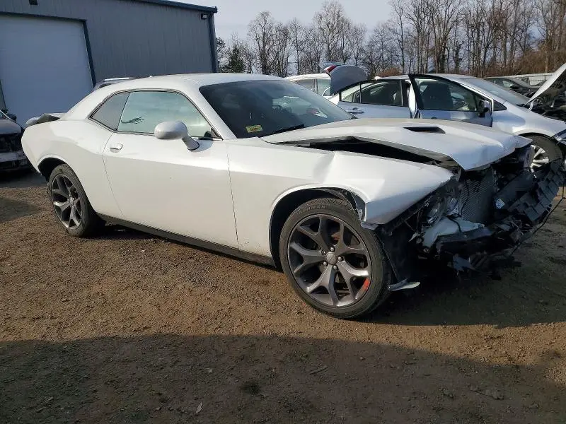 2017 DODGE CHALLENGER SXT  