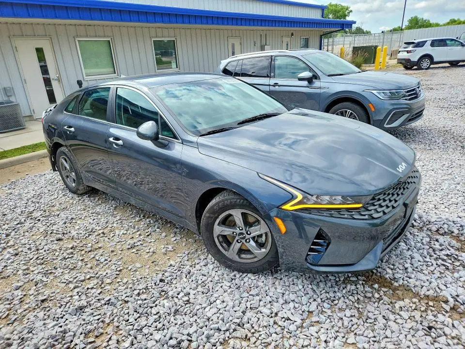 2022 KIA K5 LXS  