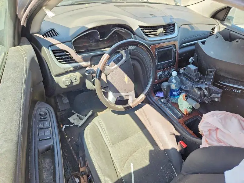 2014 CHEVROLET TRAVERSE LT  