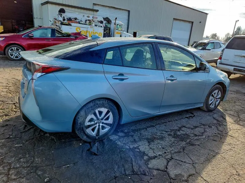 2016 TOYOTA PRIUS   