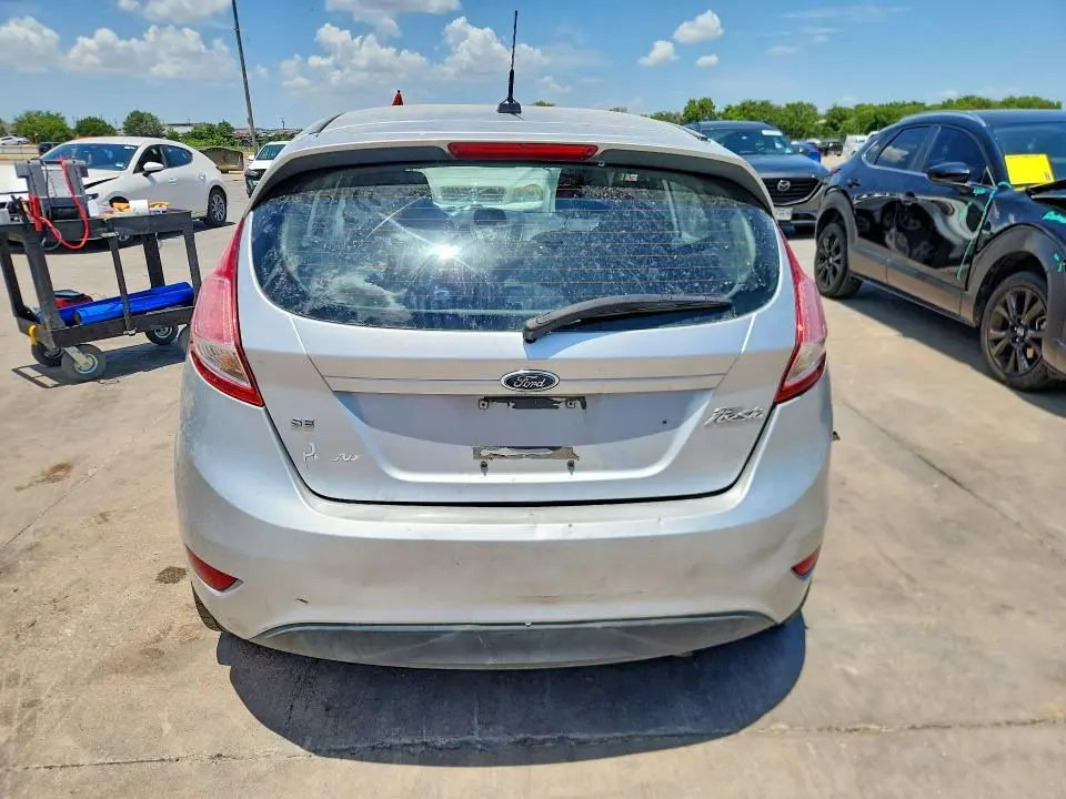 2016 FORD FIESTA SE  