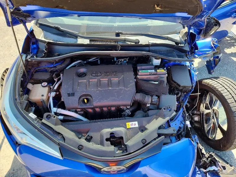 2019 TOYOTA C-HR XLE  