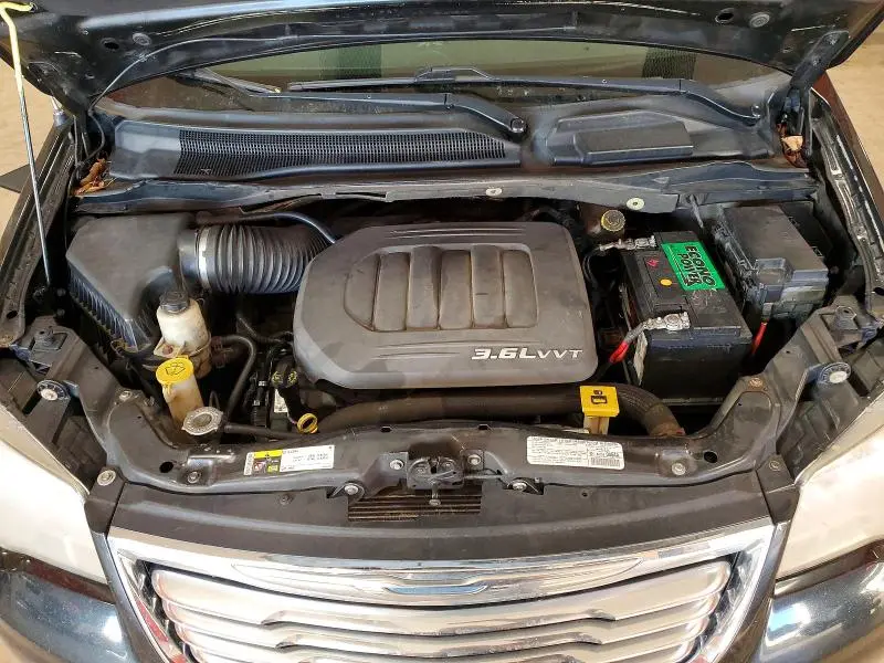 2013 CHRYSLER TOWN & COUNTRY TOURING  