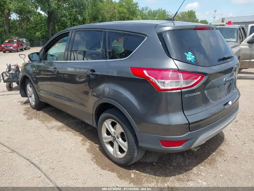 2016 FORD ESCAPE SE