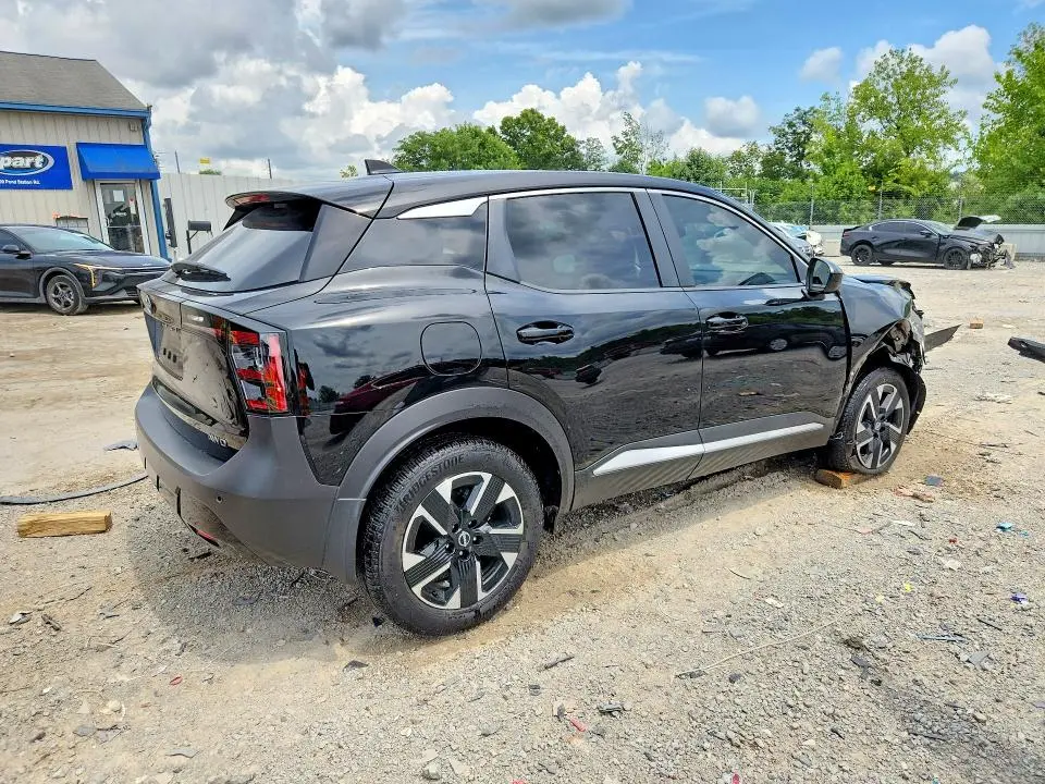 2025 NISSAN KICKS SV  
