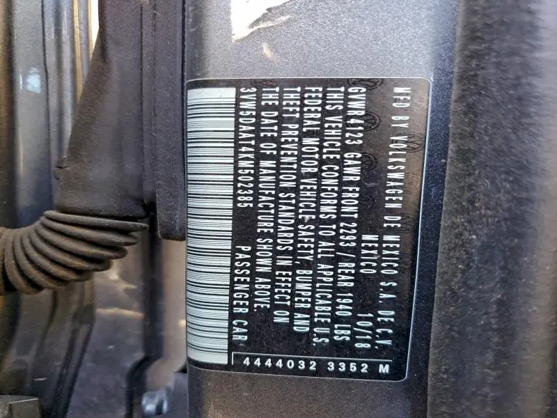 2019 VOLKSWAGEN BEETLE S  