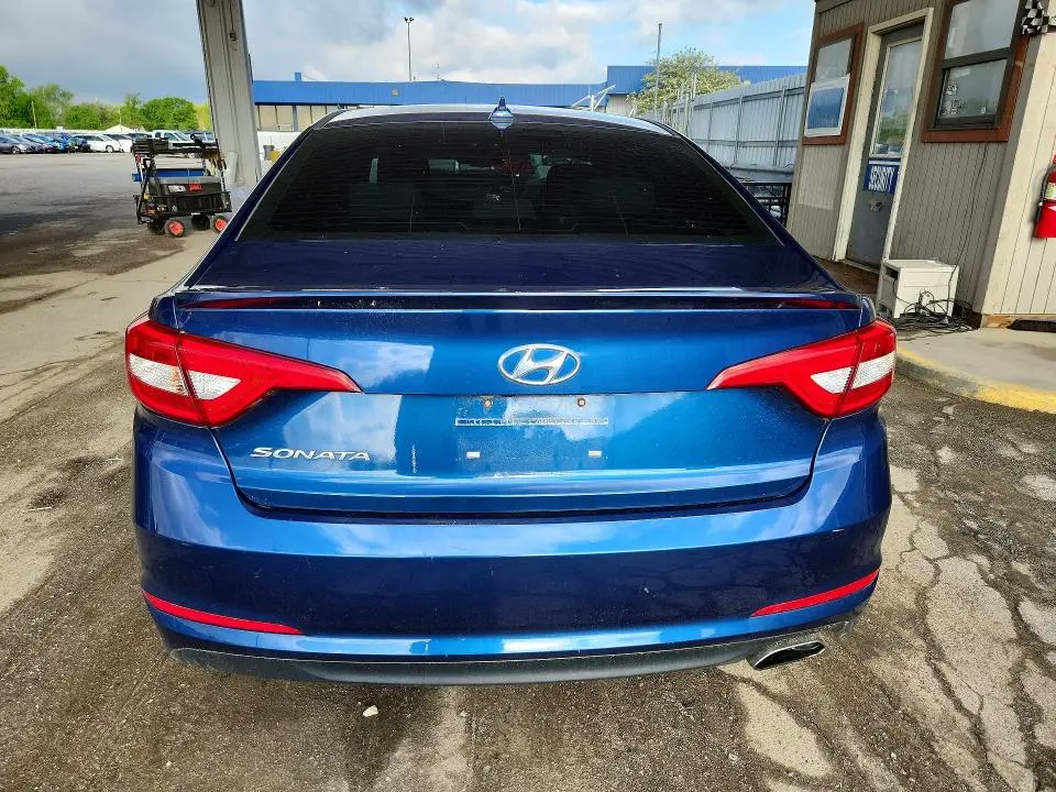 2016 HYUNDAI SONATA SE  