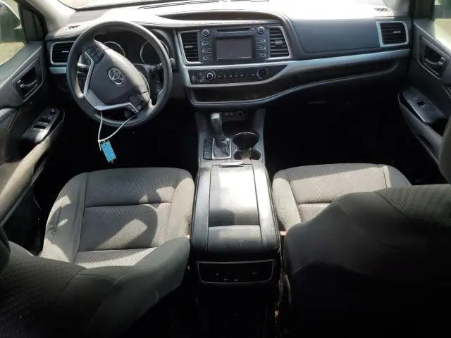 2017 TOYOTA HIGHLANDER LE  