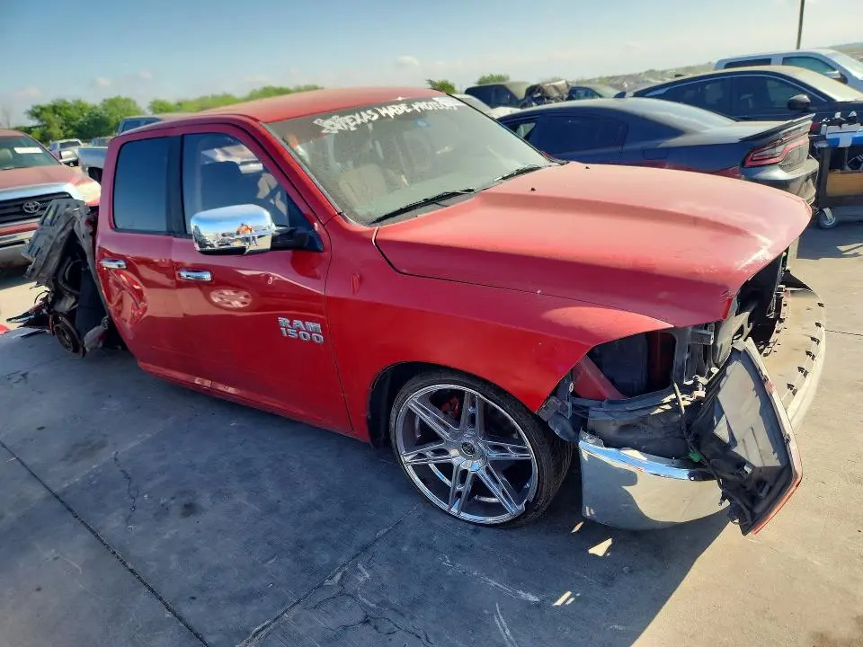 2013 RAM 1500 SLT  