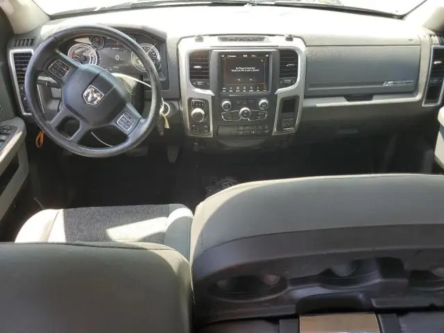 2019 RAM 1500 CLASSIC SLT  