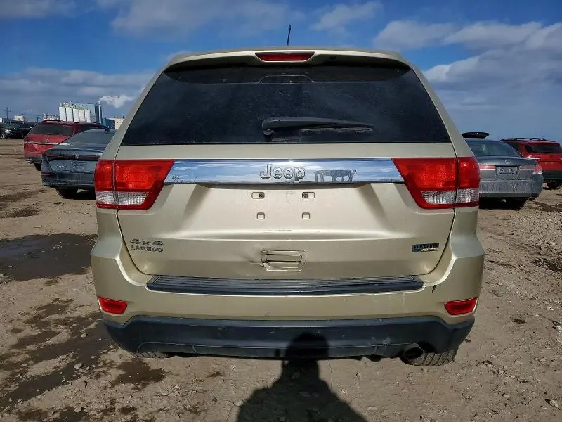 2011 JEEP GRAND CHEROKEE LAREDO  