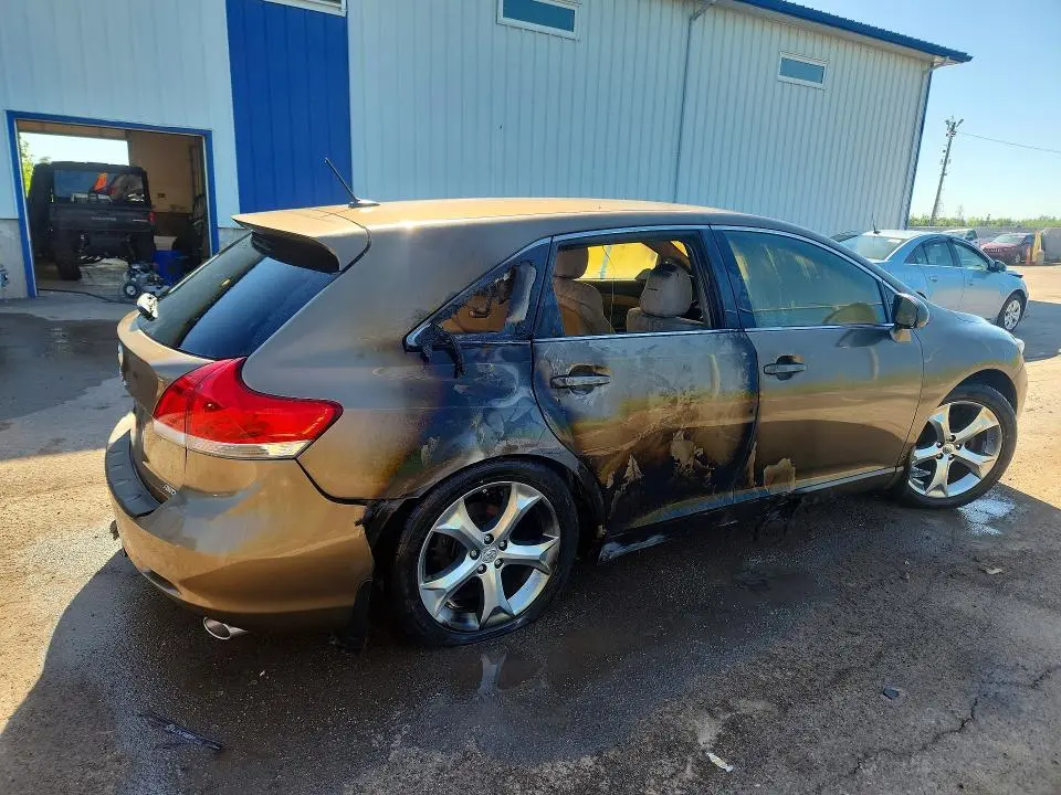 2011 TOYOTA VENZA AWD V6  