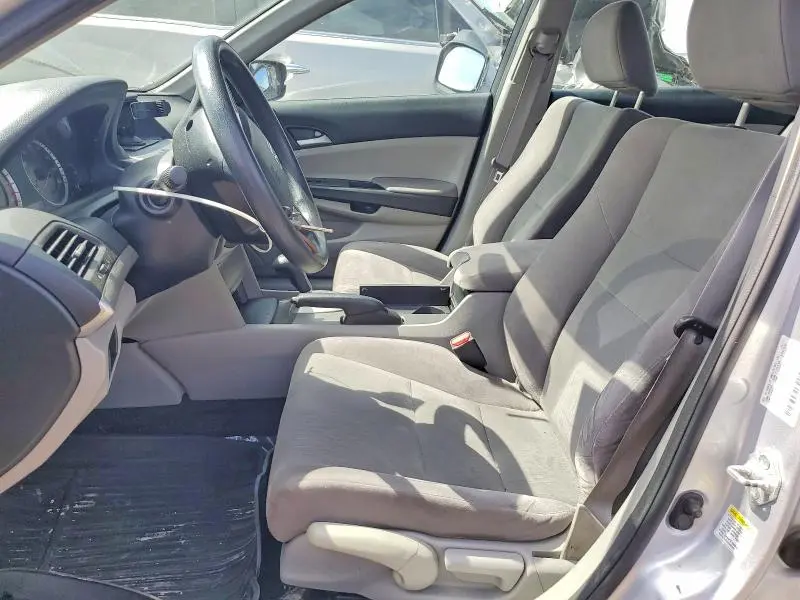 2011 HONDA ACCORD LX  