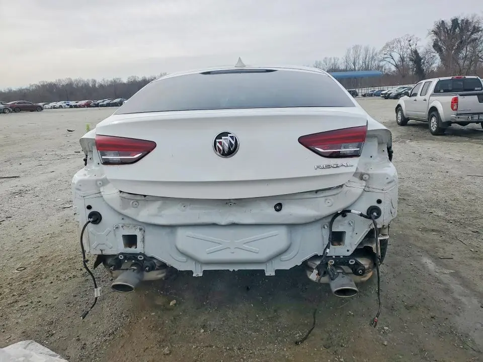 2019 BUICK REGAL ESSENCE  