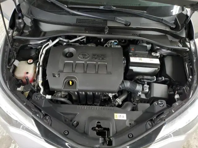 2020 TOYOTA C-HR XLE  