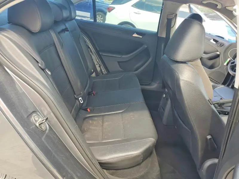 2014 VOLKSWAGEN JETTA SE  