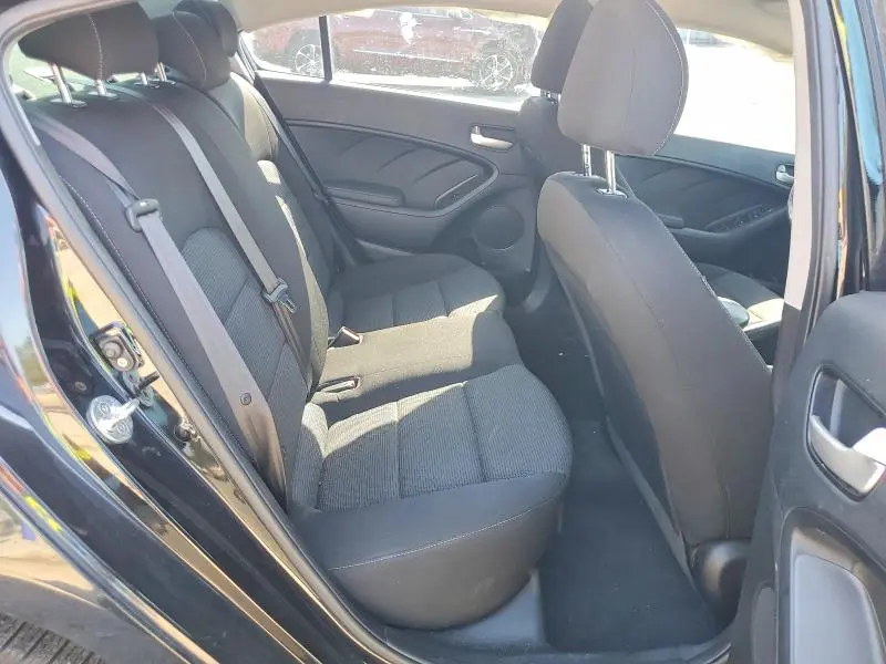 2018 KIA FORTE LX  