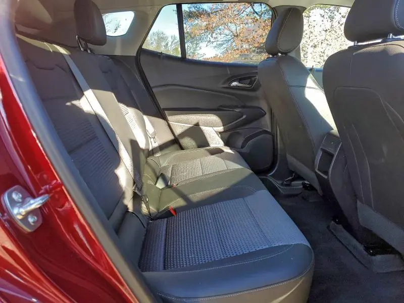 2025 CHEVROLET TRAX 1LT  