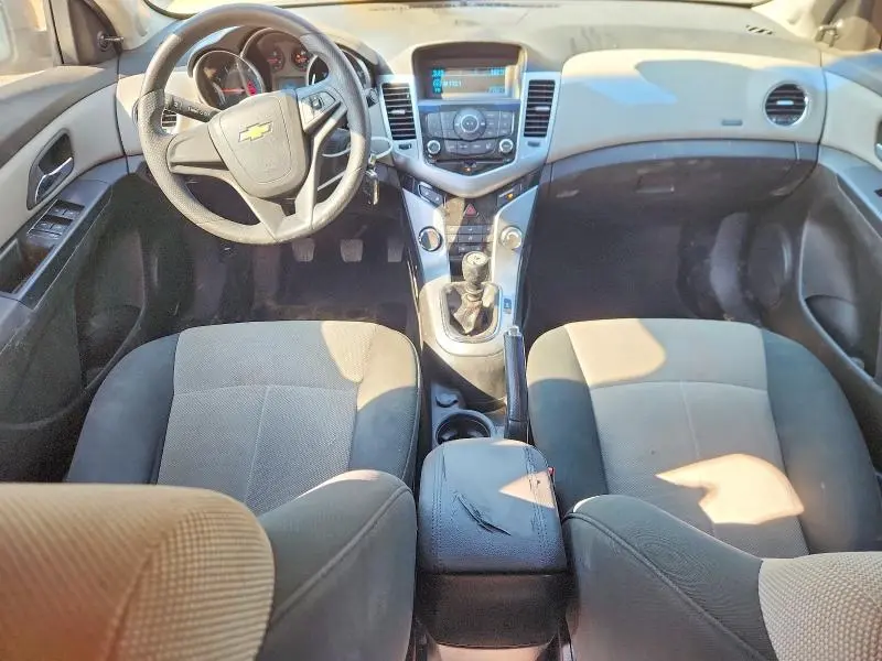 2011 CHEVROLET CRUZE LS  