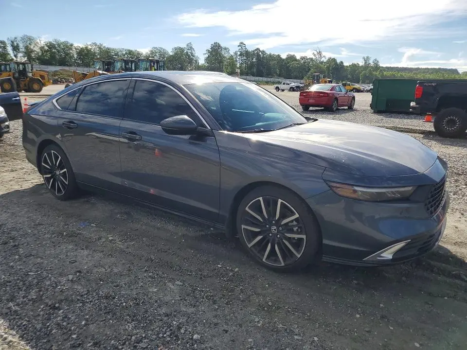 2023 HONDA ACCORD TOURING HYBRID  