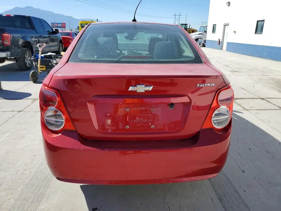 2012 CHEVROLET SONIC LS  