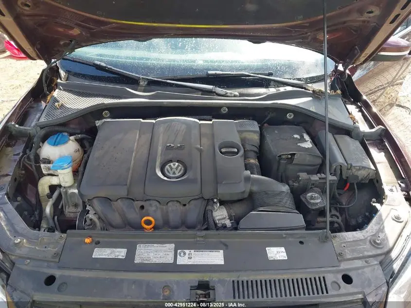 2012 VOLKSWAGEN PASSAT 2.5L SE