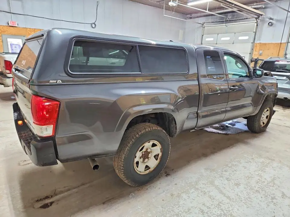 2016 TOYOTA TACOMA SR  