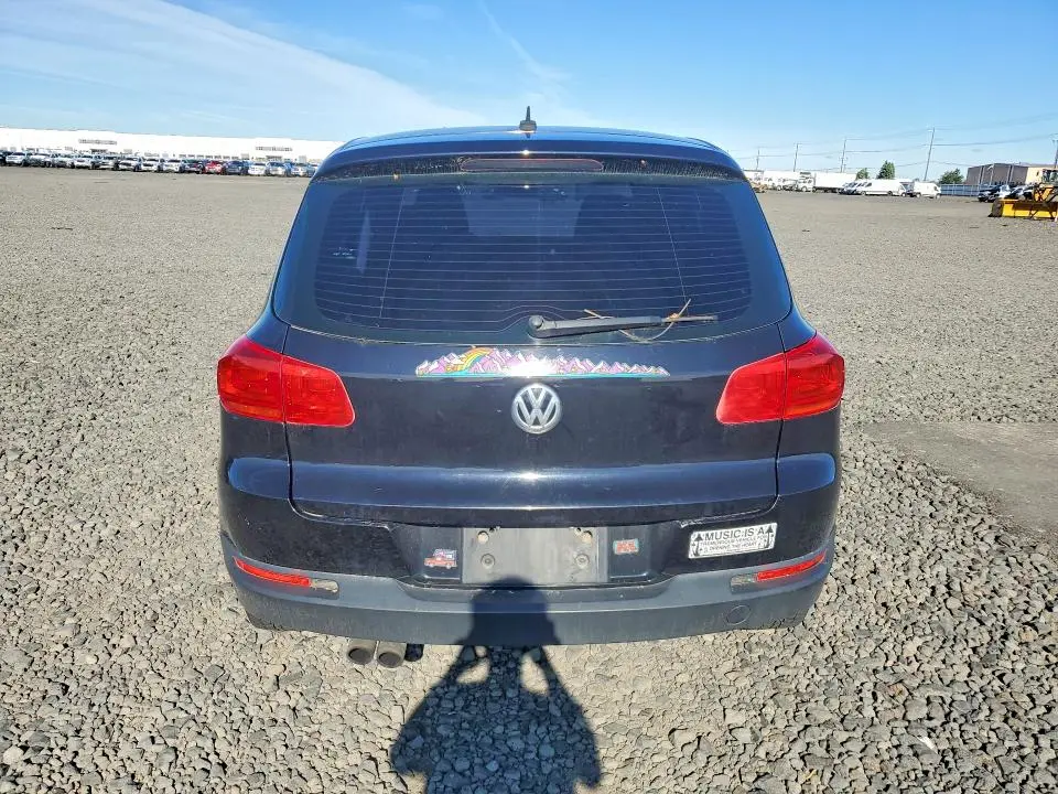 2012 VOLKSWAGEN TIGUAN S  