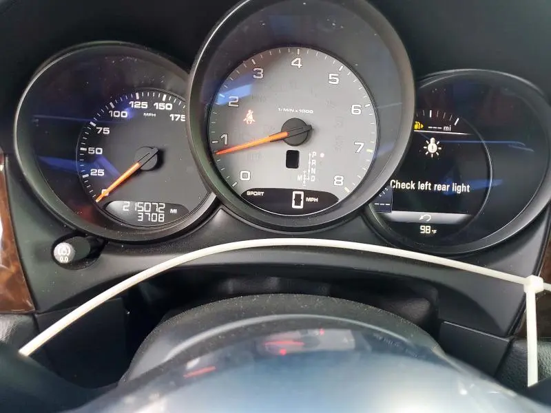 2016 PORSCHE MACAN S