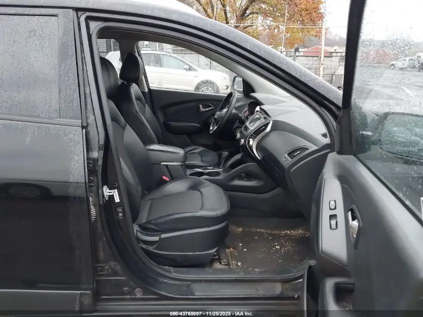 2011 HYUNDAI TUCSON GLS