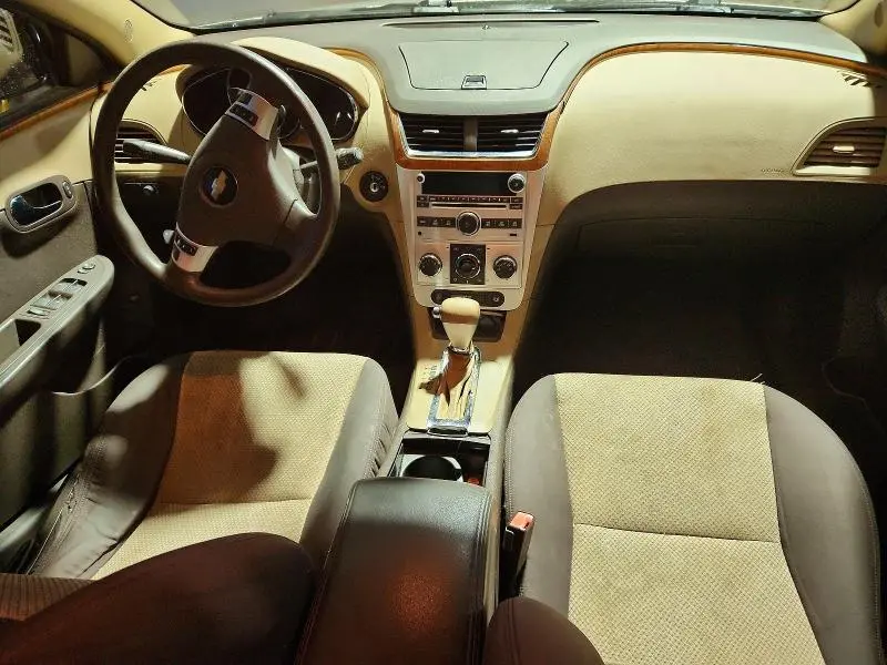 2010 CHEVROLET MALIBU 1LT  