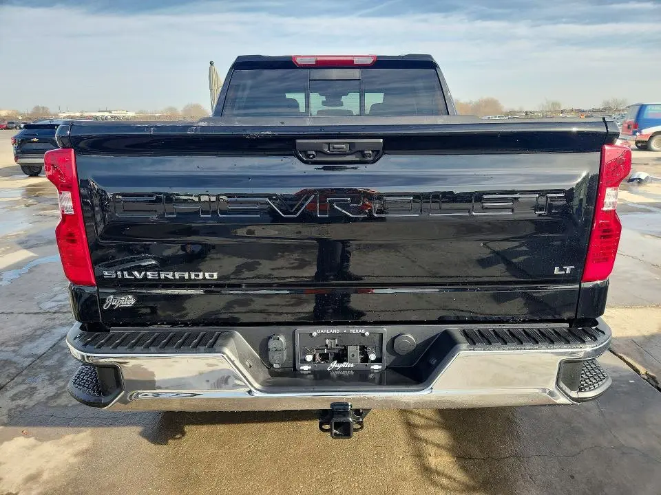 2026 CHEVROLET SILVERADO C1500 LT  