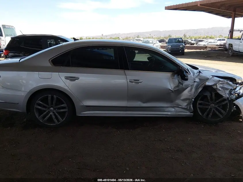 2017 VOLKSWAGEN PASSAT 1.8T R-LINE