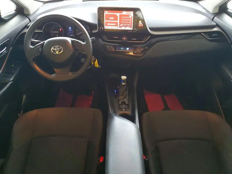 2020 TOYOTA C-HR LE  