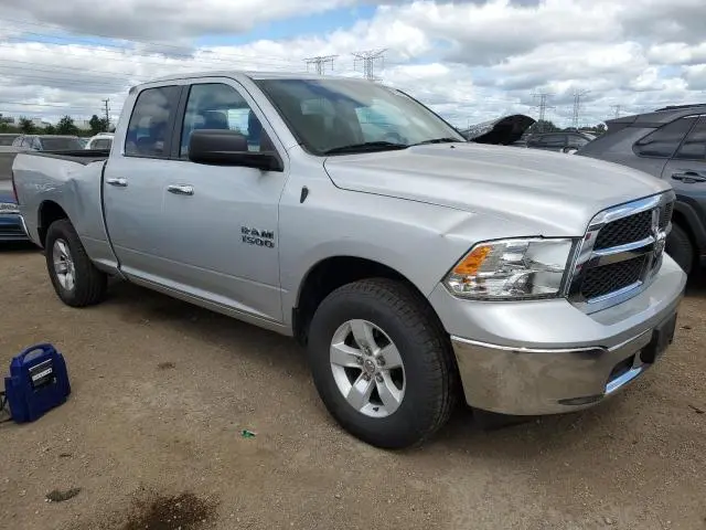 2016 RAM 1500 SLT  