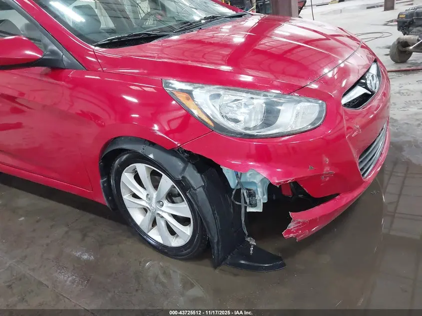 2012 HYUNDAI ACCENT GLS