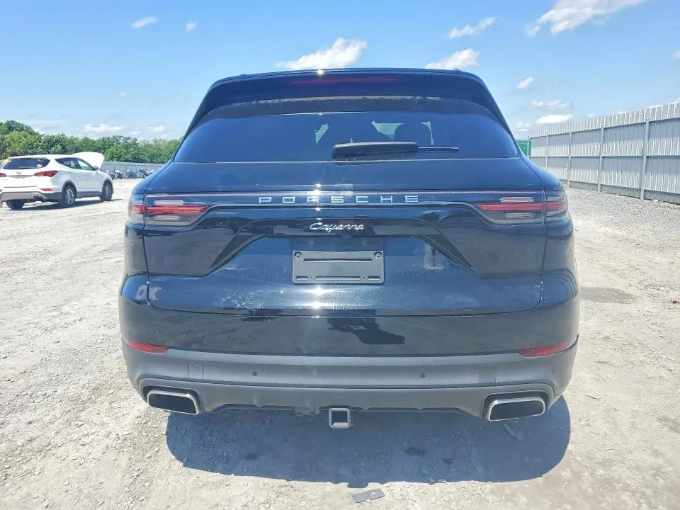 2019 PORSCHE CAYENNE   