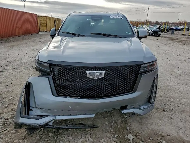 2024 CADILLAC ESCALADE ESV SPORT  