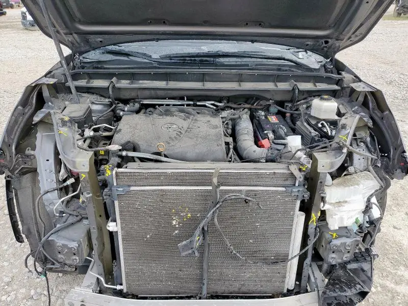 2021 TOYOTA HIGHLANDER L  