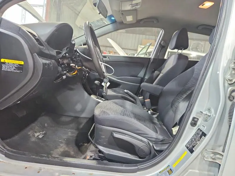 2015 HYUNDAI ACCENT GS  